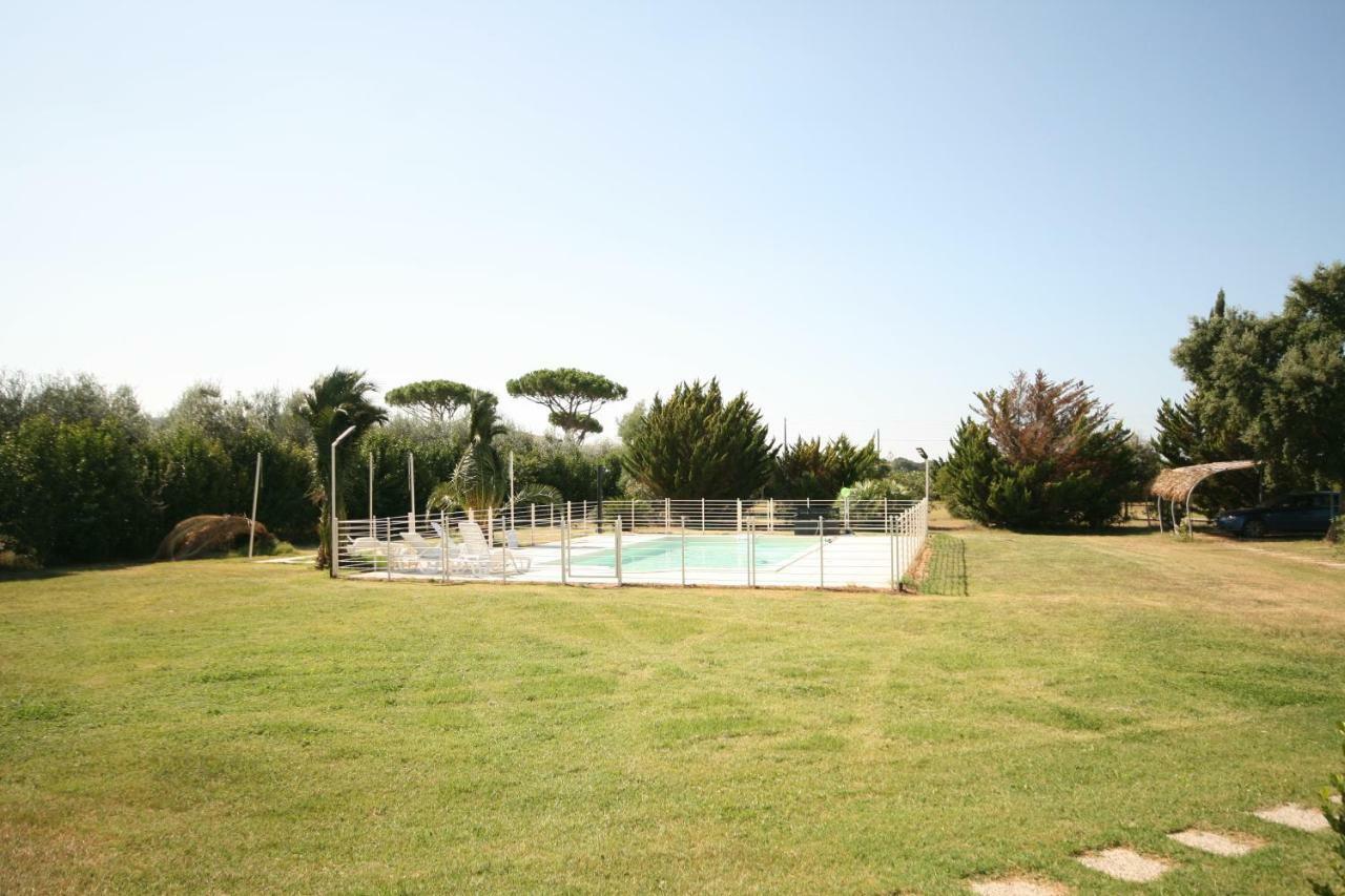 Due Casette Con Piscina Кастаньєто-Кардуччі Екстер'єр фото
